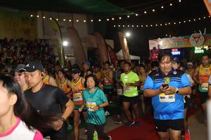 BIB: 0809, 009, 421
                            <button type="button" onclick="openModal(9884426)" class="btn btn-primary btn-sm float-right btn-popup" data-toggle="modal" data-target=".modal-high-quality">
                        <i class="fas fa-shopping-cart"></i> Add to Cart
                    </button>
                                            <button type="button" onclick="isThisMe(9884426, true)" class="btn btn-success btn-sm float-right btn-popup btn-isme hidden" data-toggle="tooltip" data-placement="bottom" title="นี่คือรูปของคุณใช่ไหม คลิกที่นี่เพื่อเอาเข้าอัลบั้ม">
                        <i class="fas fa-plus"></i> Add to album
                    </button>
                    <button type="button" onclick="isThisMe(9884426, false)" class="btn btn-warning btn-sm float-right btn-popup btn-isnotme hidden">
                        <i class="fas fa-ban"></i> Remove from album
                    </button>